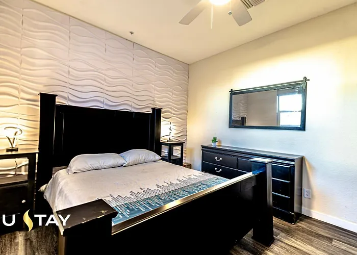 No Fees! Downtown Studio-style Layout, Night Security Privatunterkunft Mesa
