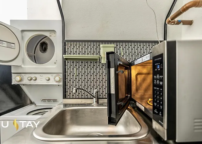 Privatunterkunft No Fees! Downtown Studio-style Layout, Night Security Mesa
