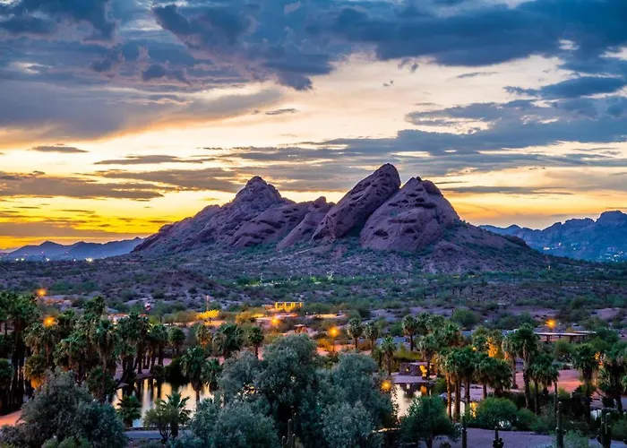 No Fees! Downtown Studio-style Layout, Night Security * Mesa