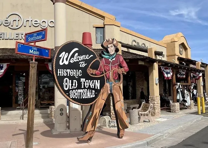 No Fees! Downtown Studio-style Layout, Night Security Mesa
